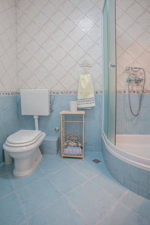 Apartments Oleandar Rogoznica  Room photo